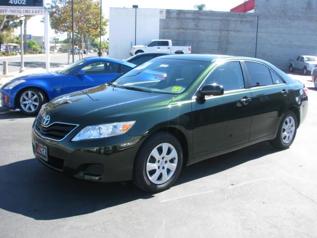 Toyota Camry 2500hd Sedan