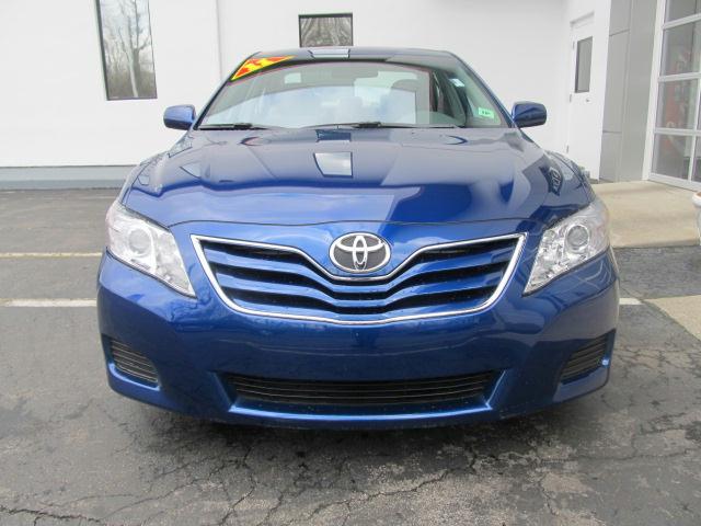 Toyota Camry 2011 photo 2