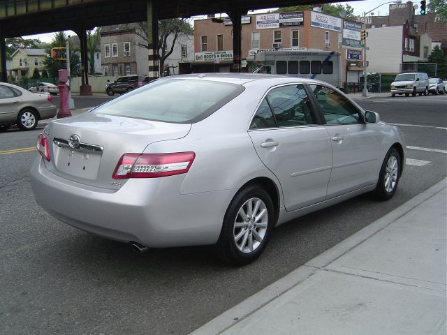 Toyota Camry SEL Sport Utility 4D Sedan