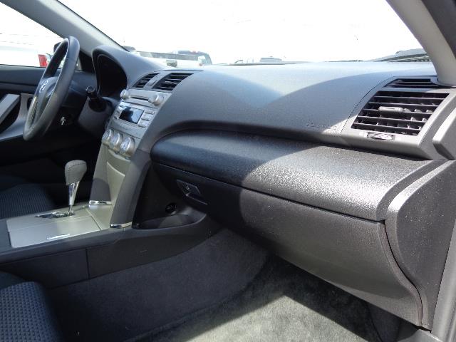 Toyota Camry 2011 photo 6