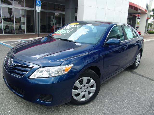 Toyota Camry 2011 photo 2