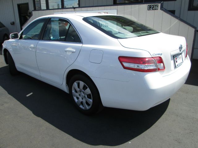 Toyota Camry 2011 photo 1