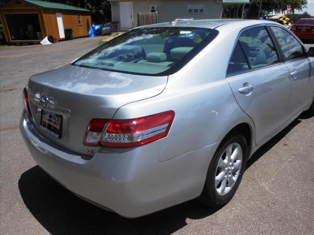 Toyota Camry 2011 photo 2