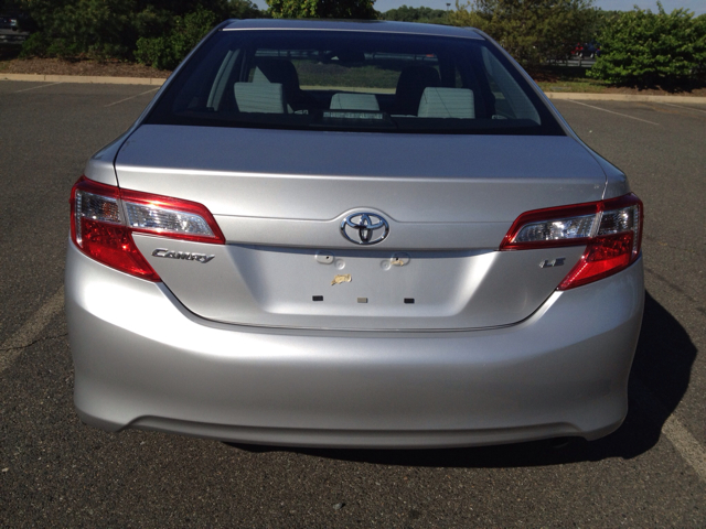 Toyota Camry 2012 photo 17