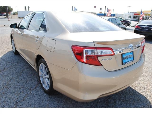 Toyota Camry 2012 photo 2