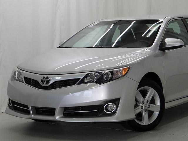 Toyota Camry 2012 photo 1