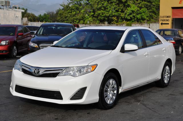 Toyota Camry 2012 photo 2