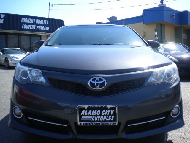 Toyota Camry 2012 photo 22