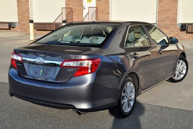 Toyota Camry EX-L W RES Sedan