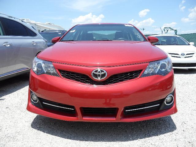 Toyota Camry 2012 photo 2