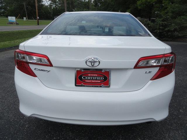 Toyota Camry 2012 photo 16