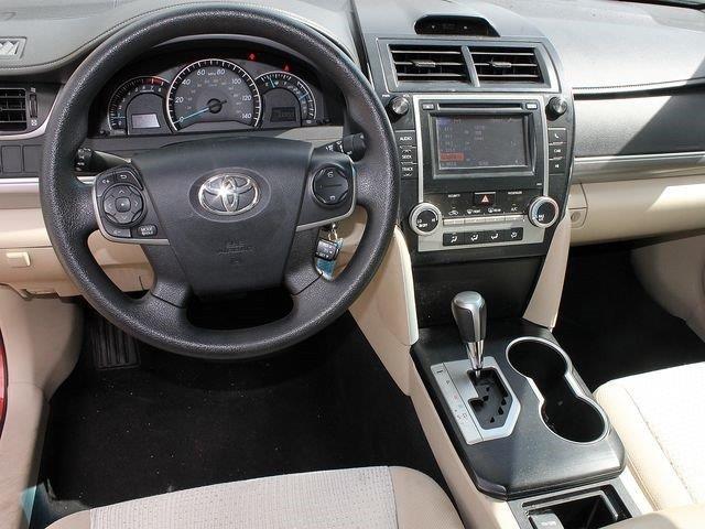 Toyota Camry 2012 photo 6