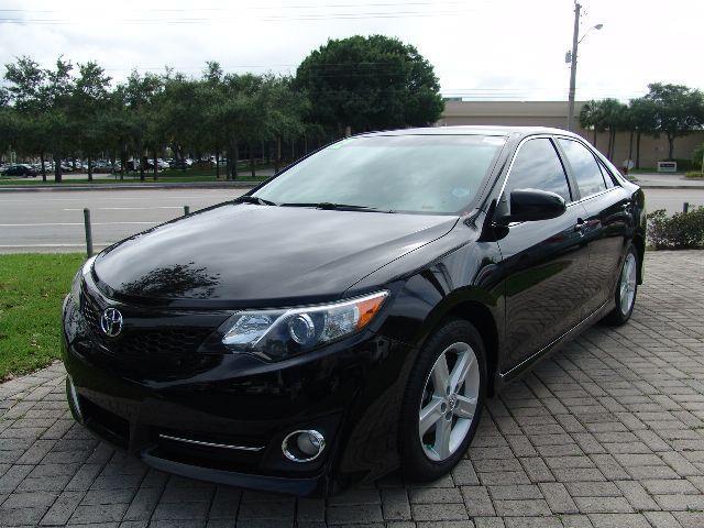 Toyota Camry 2012 photo 17