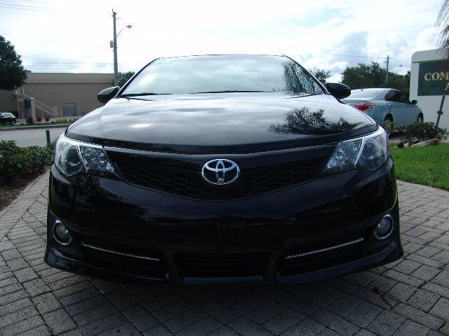 Toyota Camry 2012 photo 18