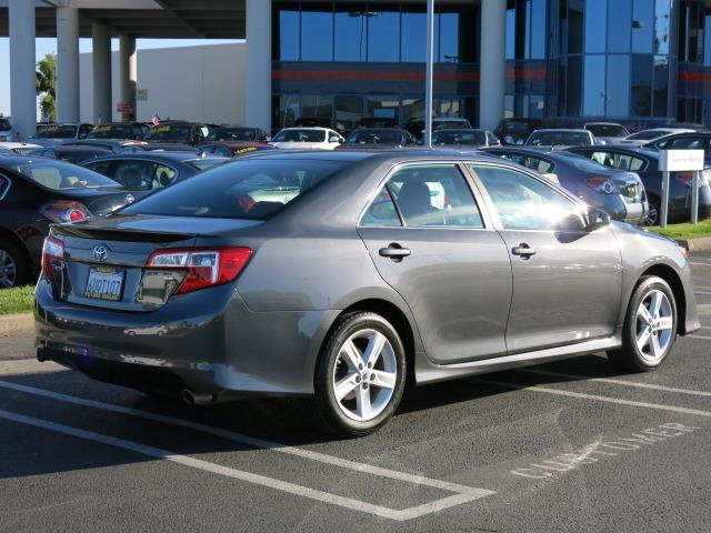 Toyota Camry 2012 photo 8