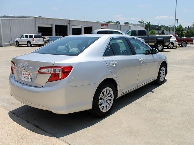 Toyota Camry 2012 photo 2