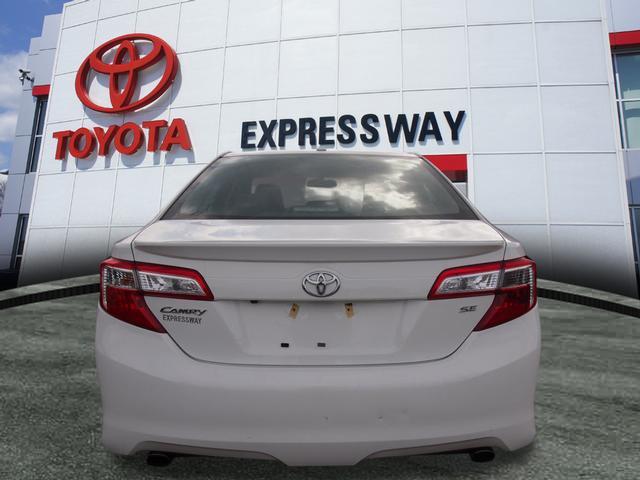 Toyota Camry 2012 photo 1