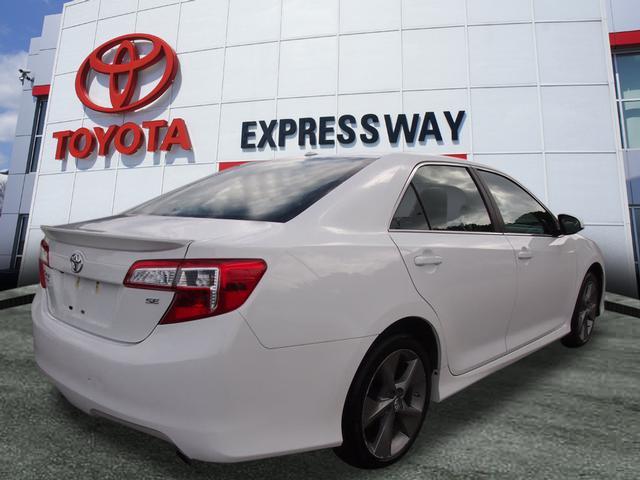 Toyota Camry 2012 photo 2