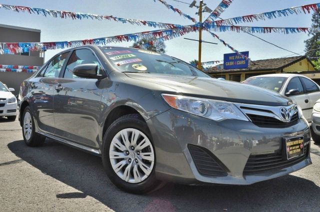 Toyota Camry 2012 photo 2