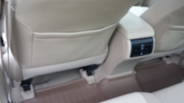 Toyota Camry 2012 photo 24