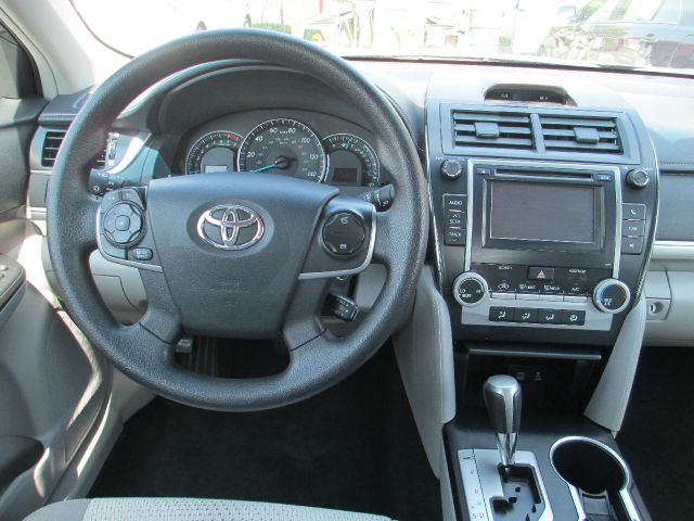 Toyota Camry 2012 photo 2