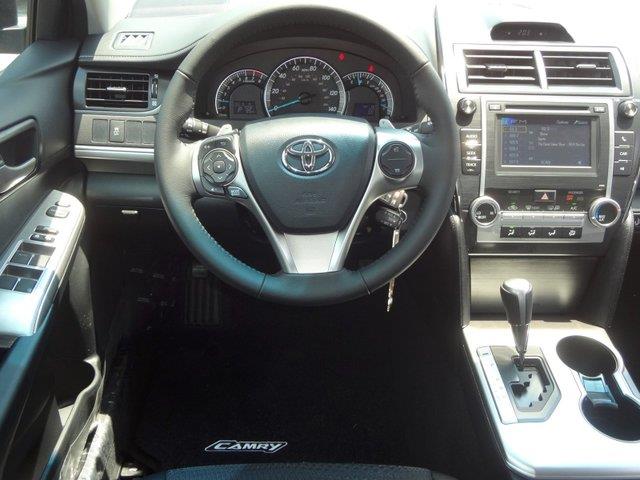 Toyota Camry 2013 photo 1