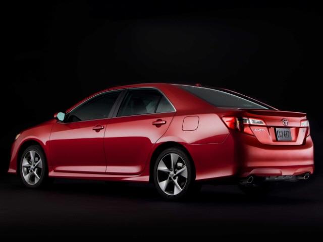 Toyota Camry 2013 photo 2