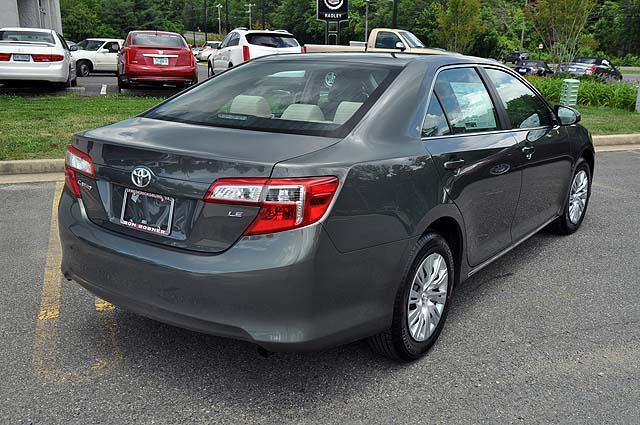 Toyota Camry 2013 photo 2