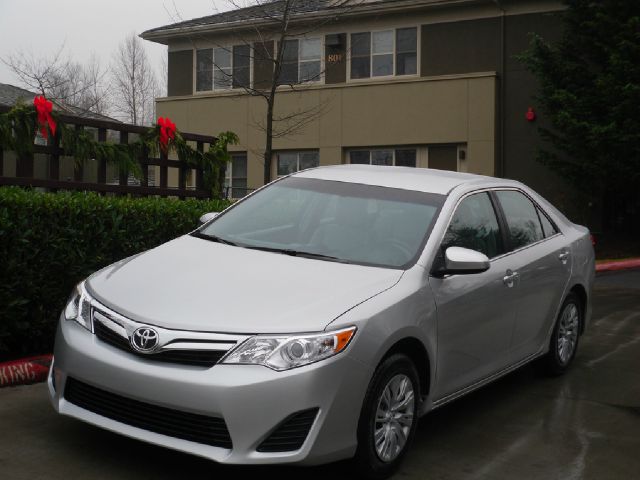 Toyota Camry 2013 photo 2