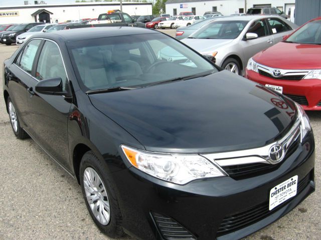 Toyota Camry 2013 photo 1