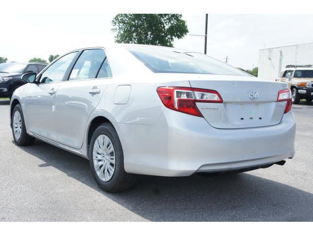 Toyota Camry 2013 photo 1