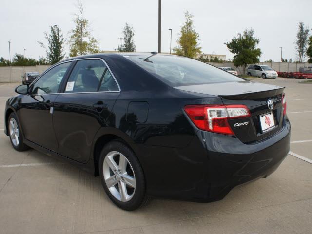 Toyota Camry 2013 photo 3