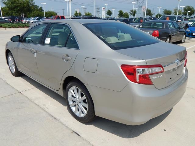 Toyota Camry 2013 photo 1