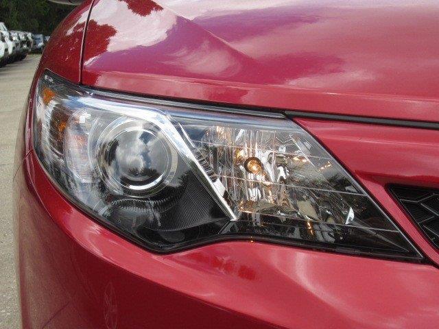 Toyota Camry 2013 photo 2