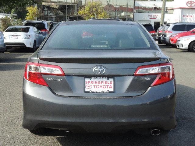 Toyota Camry SE Sedan