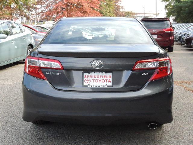 Toyota Camry SE Sedan