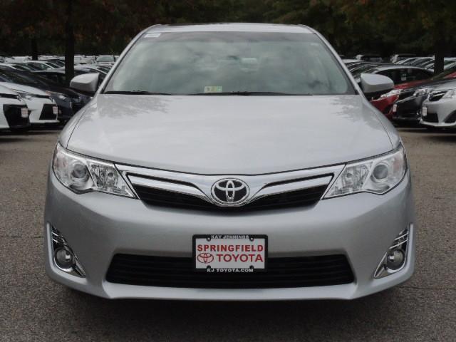 Toyota Camry SEL Sport Utility 4D Sedan