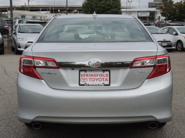 Toyota Camry 2014 photo 2