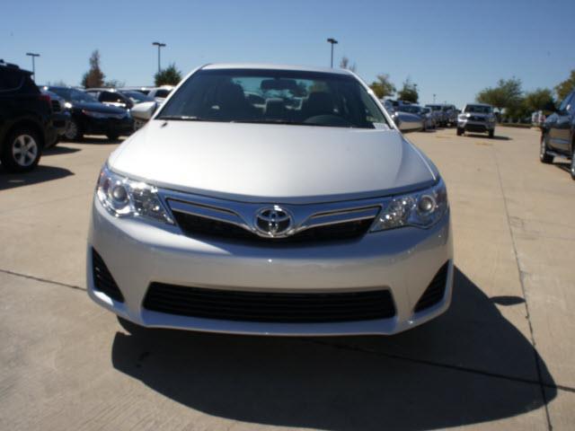 Toyota Camry 2014 photo 1