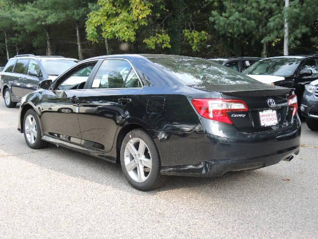 Toyota Camry 2014 photo 1