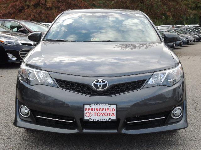 Toyota Camry SE Sedan