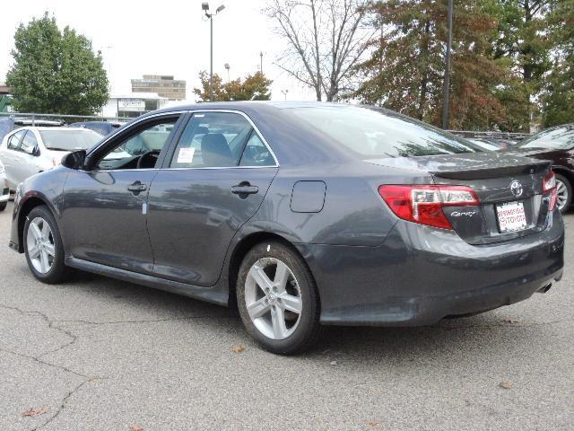 Toyota Camry 2014 photo 3