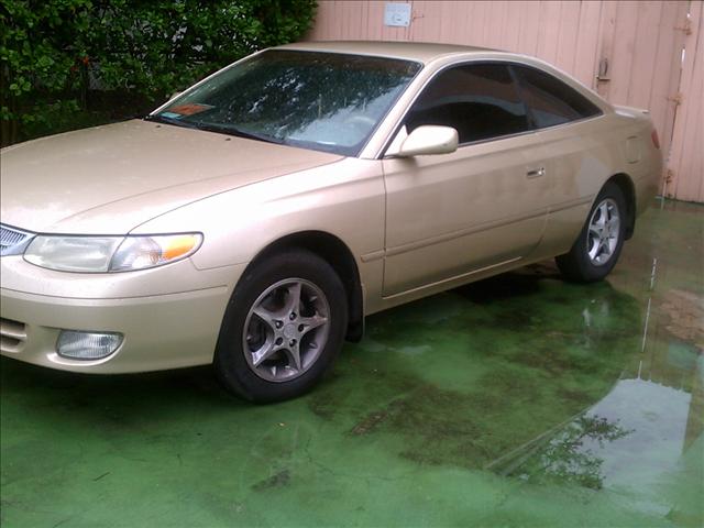 Toyota Camry Solara 2000 photo 2