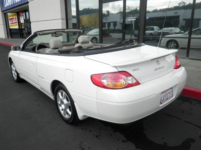 Toyota Camry Solara 2002 photo 2