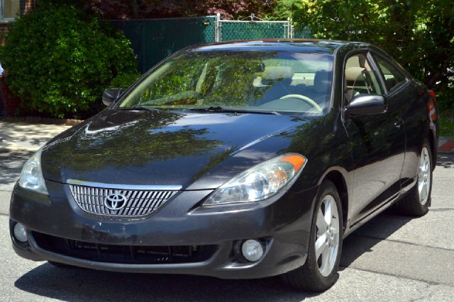 Toyota Camry Solara 2004 photo 2