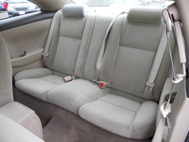 Toyota Camry Solara 2004 photo 3