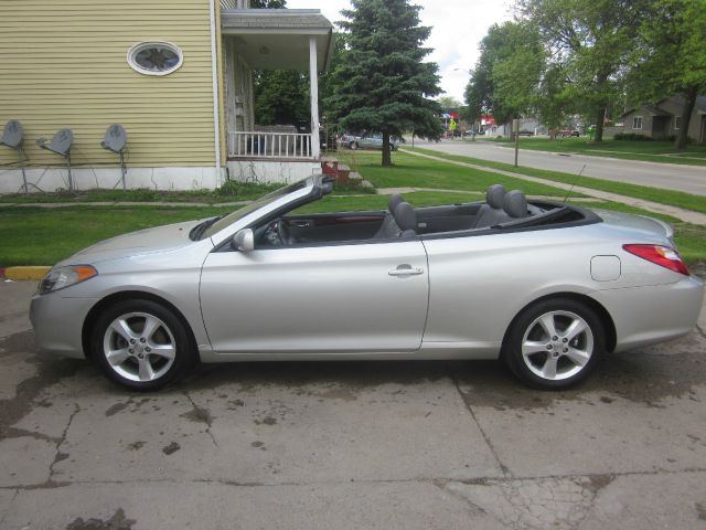 Toyota Camry Solara 2004 photo 3