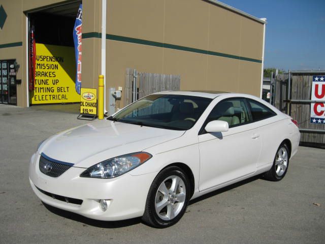 Toyota Camry Solara 2004 photo 3