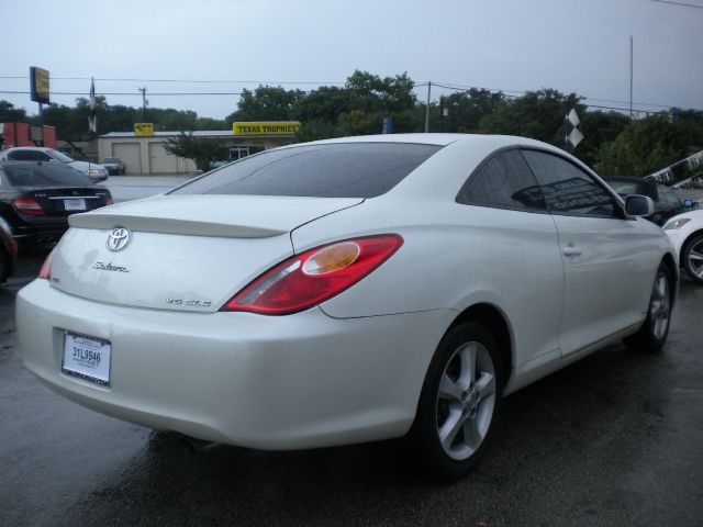 Toyota Camry Solara 2004 photo 18