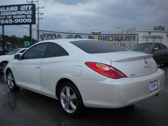 Toyota Camry Solara 2004 photo 21